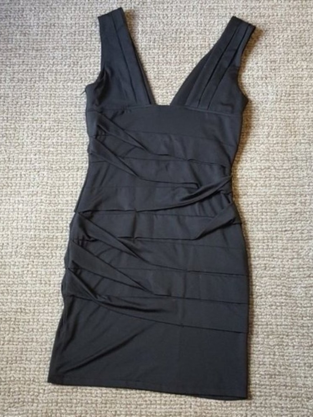 Max Rave Black V-Neck Ruffle Bodycon Dress - Picture 2 of 3
